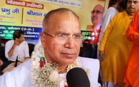 सम्भल पहुंचा इस्कॉन का हरिनाम संकीर्तन, बोले देवकीनंदन दास- 'कृष्ण भक्ति जोड़ती है पूरी मानवता को'