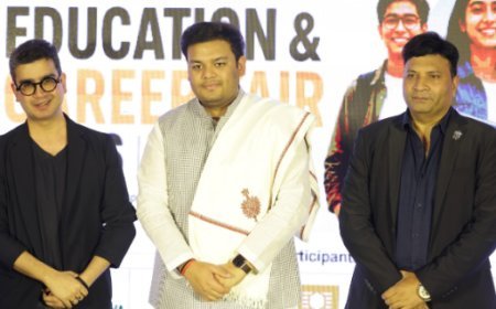 Lucknow : बी.एड. प्रवेश परीक्षा-2026: अलीगढ़-मथुरा के टॉपर्स को बेसिक शिक्षा मंत्री संदीप सिंह ने दी बधाई 