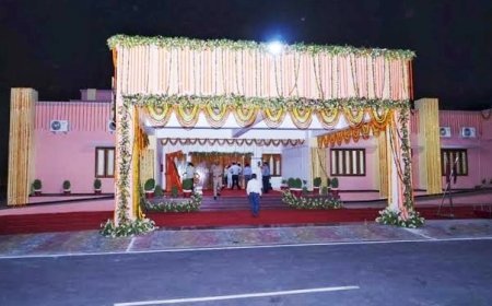 Jhansi : सर्किट हाउस में नए सुइट और डॉरमेट्री का उद्घाटन, मुख्यमंत्री योगी आदित्यनाथ ने किया निरीक्षण