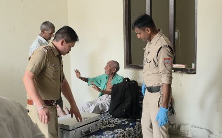 Bajpur : बाजपुर में फल विक्रेता का घर के अंदर संदिग्ध हालत में मिला शव, जांच में जुटी पुलिस