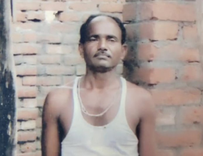 Prayagraj : कोर्ट मैरिज के विवाद में लड़के के चाचा की कुल्हाड़ी से काटकर हत्या, लड़की पक्ष पर लगा आरोप