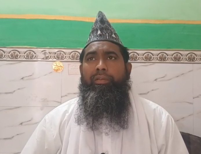 Sambhal: योगी के 'गाय हमारी माता है' बयान पर मुस्लिम धर्मगुरु का बड़ा दांव, बोले- राष्ट्रीय माता घोषित करो!
