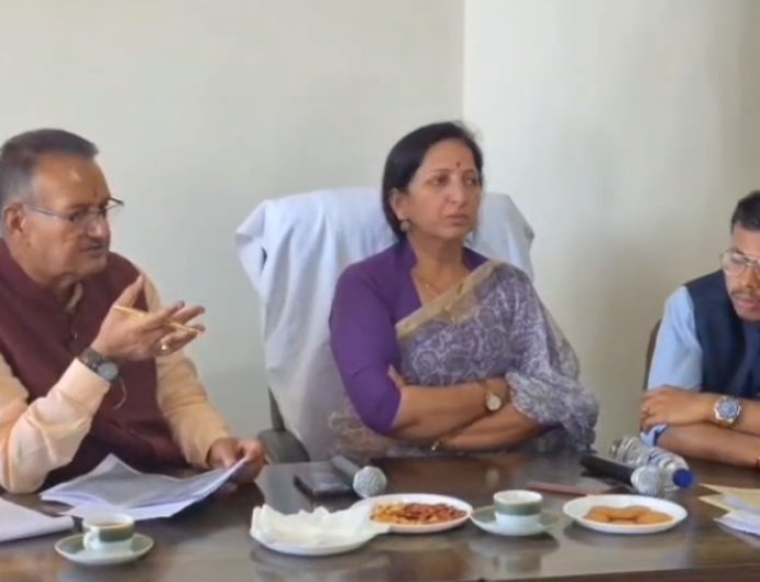 मसूरी में पानी की किल्लत  पर मंत्री का सख्त रुख अफसरों को फटकार, 48 घंटे में आपूर्ति दुरुस्त करने के निर्देश।