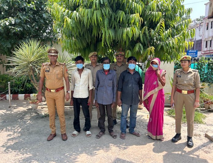 Hardoi : युवती की हत्या कर सांप के काटने का झूठा नाटक रचने वाले चार आरोपी गिरफ्तार