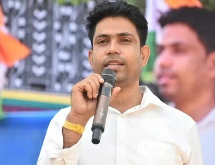पश्चिम बंगाल की राजनीति में भारी भूचाल, नेपाल सीमा के पास से तृणमूल कांग्रेस के रसूखदार नेता जहांगीर खान गिरफ्तार