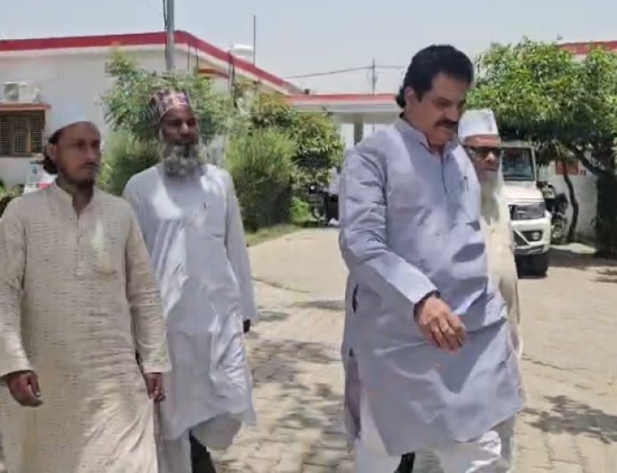 Sambhal : कसेरुआ मस्जिद पर सियासत तेज: फिरोज खान बोले- वक्फ बोर्ड की जांच से पहले न हो ध्वस्तीकरण, जरूरत पड़ी तो जाएंगे कोर्ट