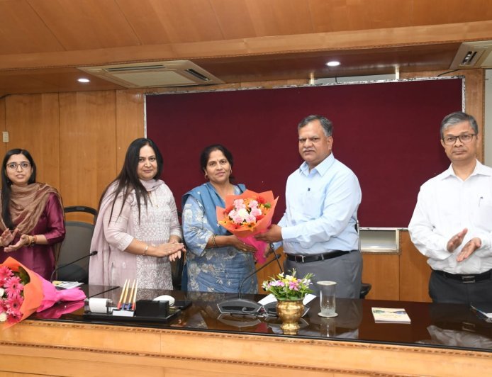 Lucknow: उत्तर प्रदेश में संघीय दुग्ध उत्पादक कंपनी (Federated MPC) के गठन पर एक महत्वपूर्ण  बैठक सम्पन्न