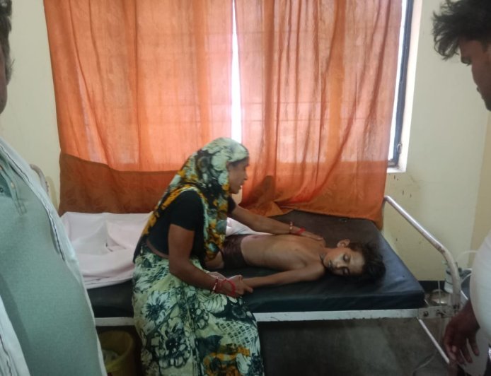 Sitapur : नैमिषारण्य के गोमती नदी राजघाट पर बड़ा हादसा, दोस्तों के साथ नहाते समय गहरे पानी में डूबने से बच्चे की मौत