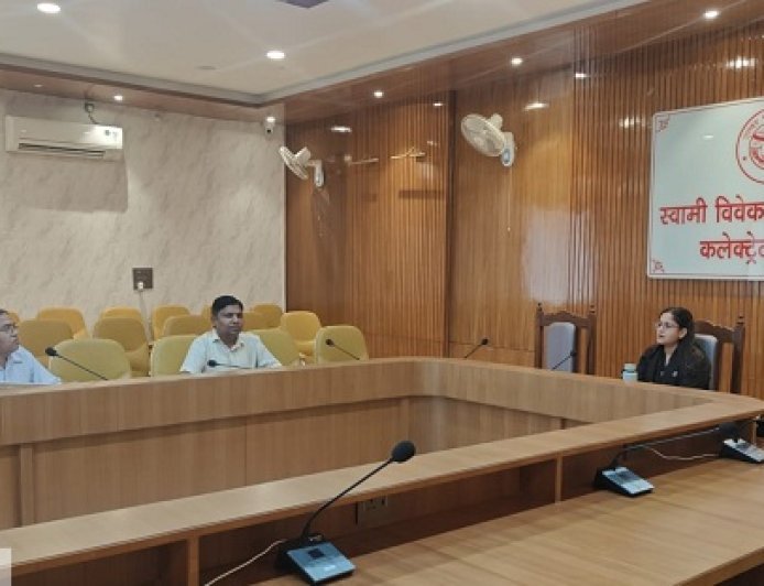 Hardoi: पर्यटन स्थलों के विकास एवं सौंदर्यीकरण को प्राथमिकता देते हुए आधारभूत सुविधाओं के सुदृढ़ीकरण के निर्देश