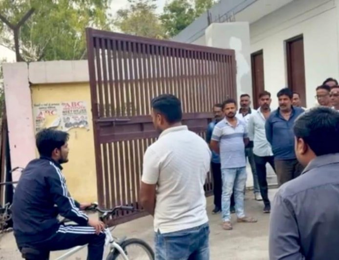 Saharanpur : नगरायुक्त ने साइकिल पर घूमकर देखा सफाई का हाल, कूड़ा उठाने में समय का ध्यान रखने के निर्देश दिए
