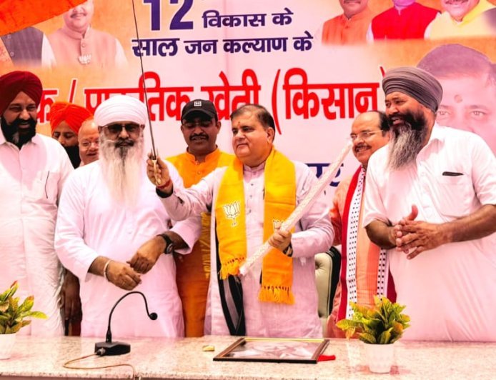 Bajpur : मिशन 2027 को लेकर भाजपा प्रदेश अध्यक्ष महेंद्र भट्ट का बाजपुर दौरा, किसानों और व्यापारियों से किया संवाद
