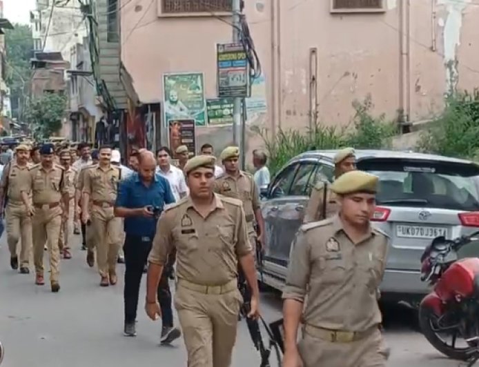 Sambhal : भागीरथी तीर्थ से हटेगा अतिक्रमण, मुहर्रम पर रूट से छेड़छाड़ नहीं होगी; प्रशासन का सख्त संदेश