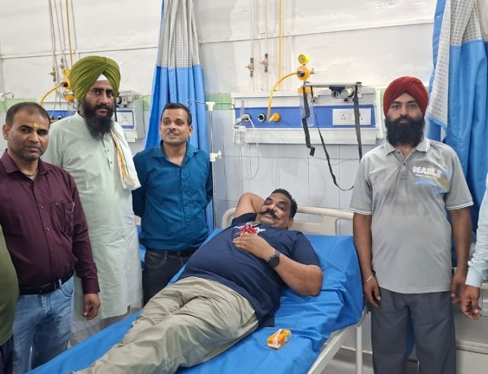 Bajpur : अंतर्राष्ट्रीय योग दिवस पर बाजपुर में स्वैच्छिक रक्तदान शिविर आयोजित, 16 यूनिट रक्त हुआ इकट्ठा