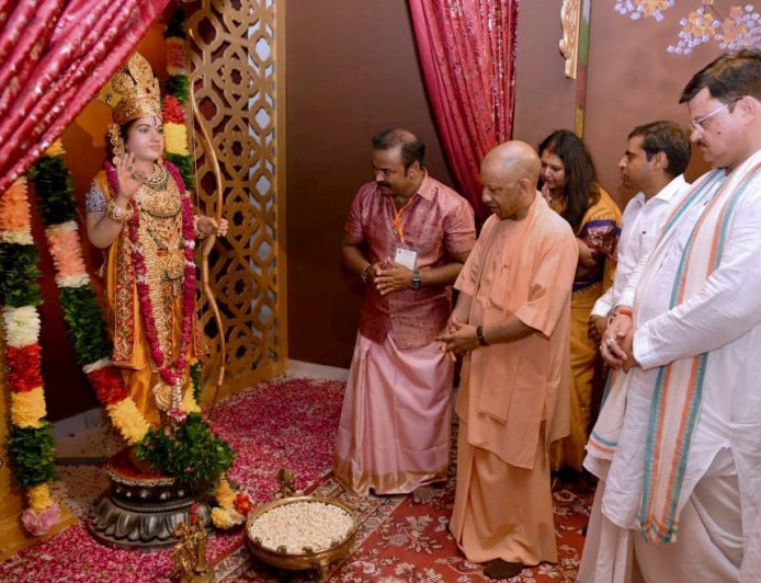 Ayodhya : त्रेतायुग जैसी भव्य हुई श्रीराम की नगरी, रामायण वैक्स म्यूजियम का उद्घाटन, 290 करोड़ से अधिक की विकास योजनाओं की सौगात मिली