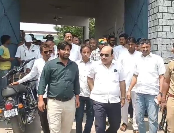 Sambhal : कसेरुआ मस्जिद ध्वस्तीकरण पर गरजे दानिश अली- ‘कानून को बुलडोजर से कुचल रही बीजेपी सरकार’