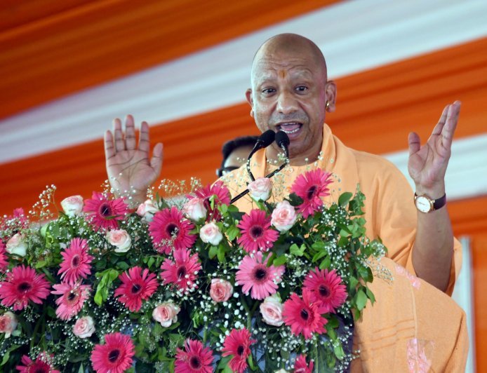 Deoria : आस्था से खिलवाड़ बर्दाश्त नहीं, दूध का दूध और पानी का पानी होकर रहेगा- मुख्यमंत्री