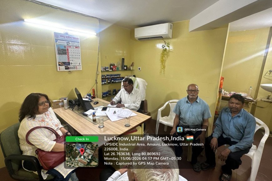 Lucknow : श्रमिकों के लिए लगा विशेष स्वास्थ्य शिविर, केंद्र सरकार की कल्याणकारी योजनाओं की दी गई जानकारी