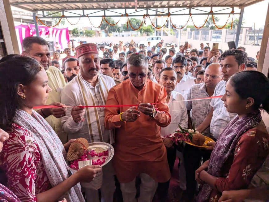 Sambhal : सम्भल को मिली बड़ी सौगात, प्रभारी मंत्री ने बिजली उपकेंद्र का किया उद्घाटन, उपभोक्ताओं को मिलेगी ओवरलोड से राहत