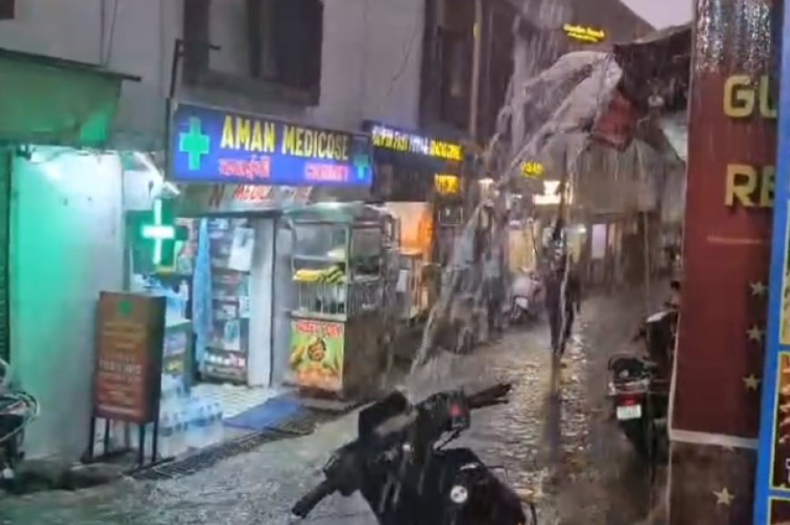 Mussoorie: बारिश-ओलावृष्टि से ठंडी हुई मसूरी, पर्यटकों ने लिया मौसम का मजा; किसानों की बढ़ी चिंता।
