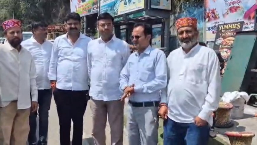 Mussoorie: राहुल गांधी का मसूरी दौरा मौसम की भेंट चढ़ा, कांग्रेस कार्यकर्ताओं में मायूसी, स्वागत की पूरी तैयारी धरी रह गई, बोले नेता- जल्द फिर आएंगे राहुल। 