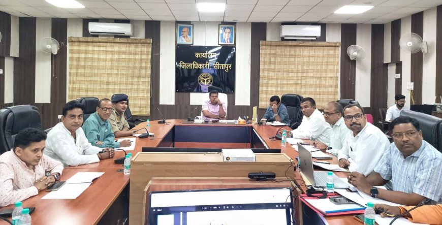 Sitapur: नैमिषारण्य में मिलेगा जूट के बैग में शुद्ध देसी घी का प्रसाद- डीएम
