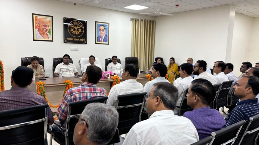 Hardoi: व्यापारी संवाद कार्यक्रम में जीएसटी सुधार 2.0 और व्यापारी हितों पर हुई चर्चा: उदय प्रताप सिंह