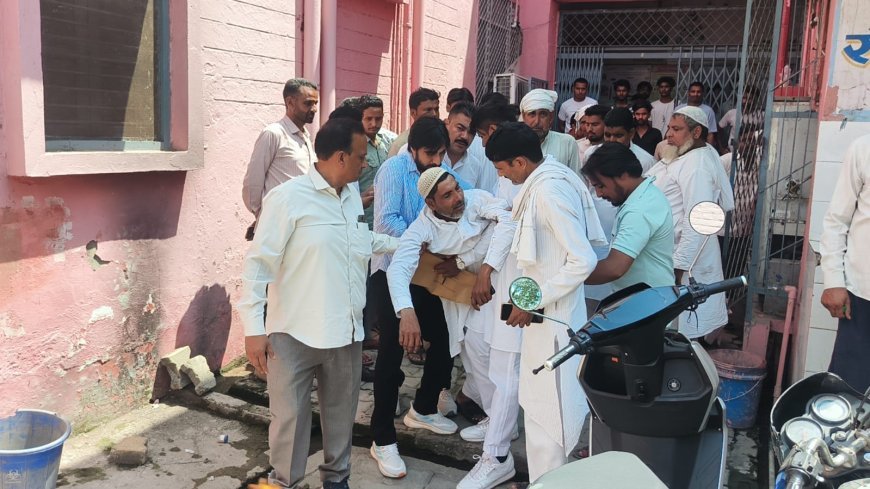 Deoband : सांपला रोड पर डंपर ने मोपेड को मारी टक्कर, बुजुर्ग की मौत और महिला गंभीर रूप से घायल