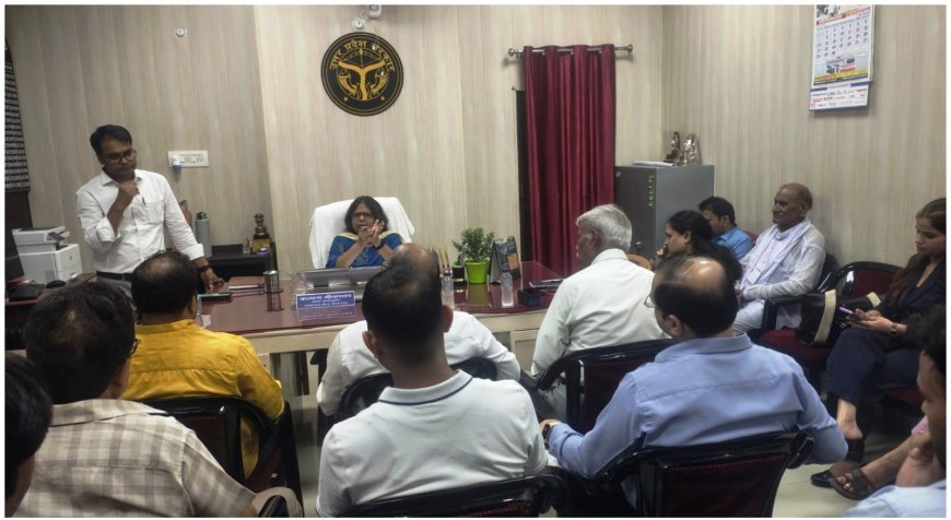 Lucknow : नवीन श्रम संहिताओं के प्रभावी क्रियान्वयन हेतु सेवायोजकों को किया गया जागरूक