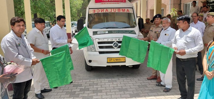 Hathras : हाथरस के गांवों तक मुफ्त इलाज पहुंचाने के लिए मोबाइल हेल्थ यूनिट रवाना