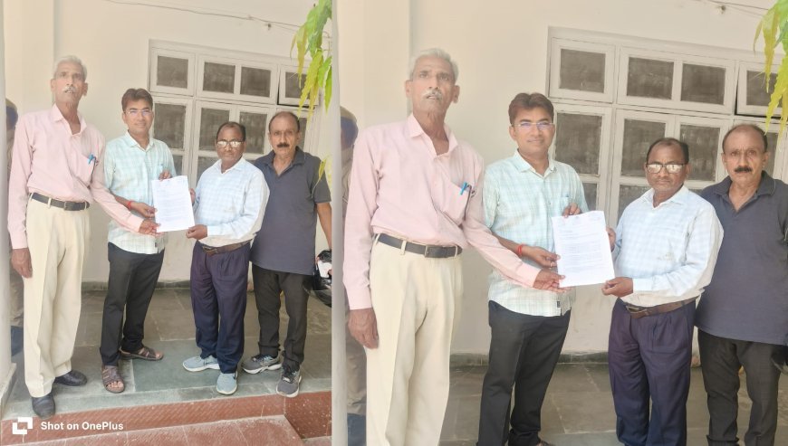 Sitapur : आजाद अधिकार सेना का प्रदर्शन, पेपर लीक मुक्त भारत के लिए राष्ट्रपति को भेजा ज्ञापन