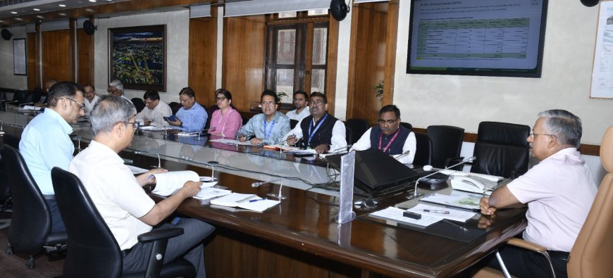 Lucknow : नाबार्ड से मिलने वाले बजट की परियोजनाओं की समीक्षा के लिए मुख्य सचिव की अध्यक्षता में उच्च स्तरीय बैठक संपन्न