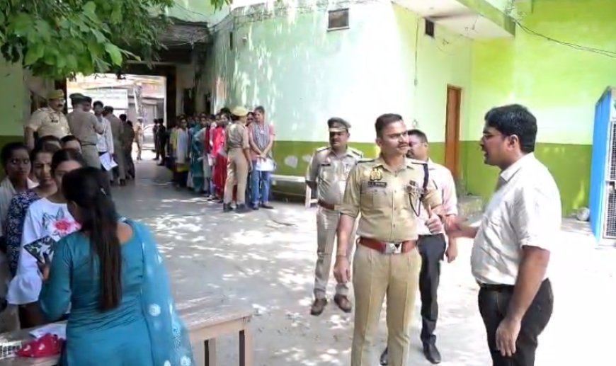Sambhal: यूपी पुलिस भर्ती परीक्षा: 1801 अभ्यर्थी रहे अनुपस्थित, परीक्षार्थियों ने कहा- पेपर रहा ‘ईज़ी टू मॉडरेट’, सफलता की पूरी उम्मीद