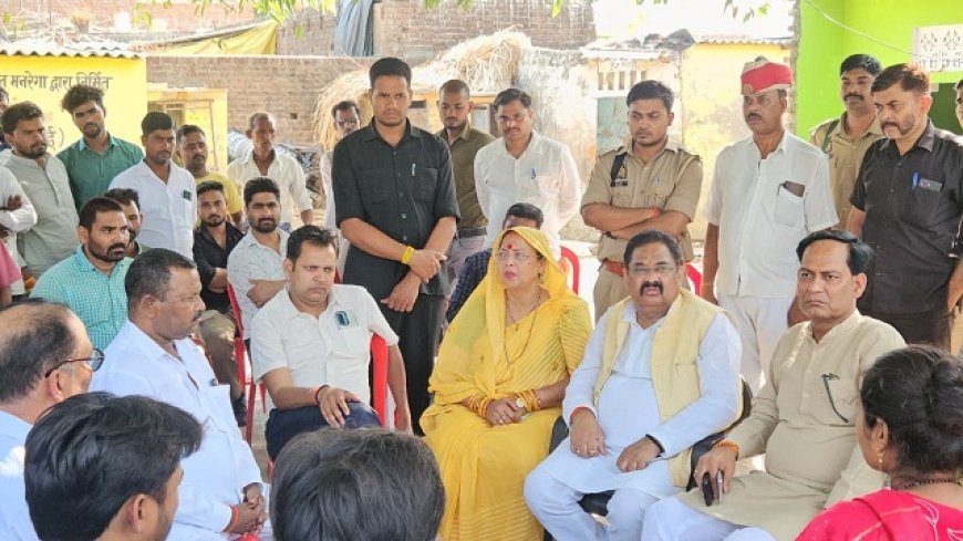 Hardoi: जिला पंचायत अध्यक्ष प्रेमावती ने सदस्य लालाराम राजपूत के आवास पहुंचकर जाना कुशलक्षेम