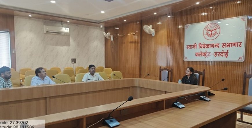 Hardoi: पर्यटन स्थलों के विकास एवं सौंदर्यीकरण को प्राथमिकता देते हुए आधारभूत सुविधाओं के सुदृढ़ीकरण के निर्देश