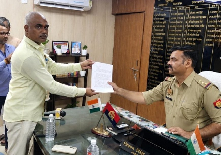 Lucknow: प्रदीप दुबे की बढ़ीं मुश्किलें! पूर्व सूचना अधिकारी ने भ्रष्टाचार समेत कई गंभीर आरोपों में दी तहरीर