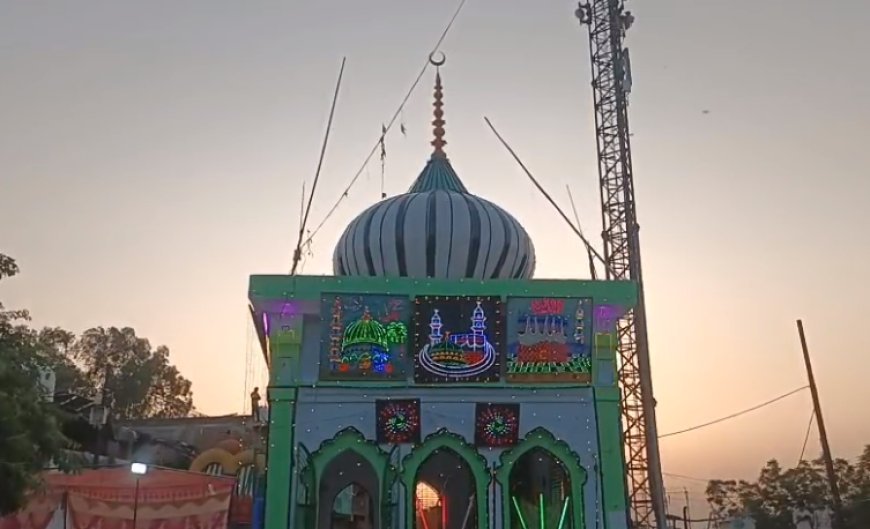 संभल में उर्स की रौनक चरम पर: मल्लक शाह बाबा के कुल शरीफ में उमड़े अकीदतमंद, शाह अली मुक्तकी दरगाह पर भी शुरू हुआ सालाना उर्स