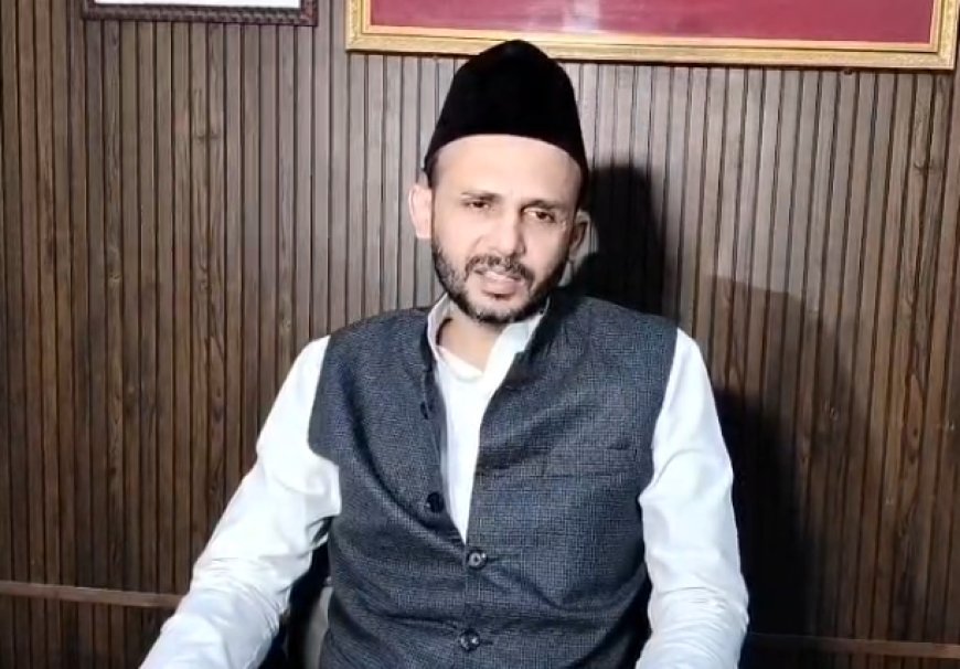 Sambhal : गौशालाओं पर करोड़ों खर्च, फिर भी सड़कों पर आवारा पशु; सरकार की नीति पूरी तरह फेल - जियाउर्रहमान बर्क