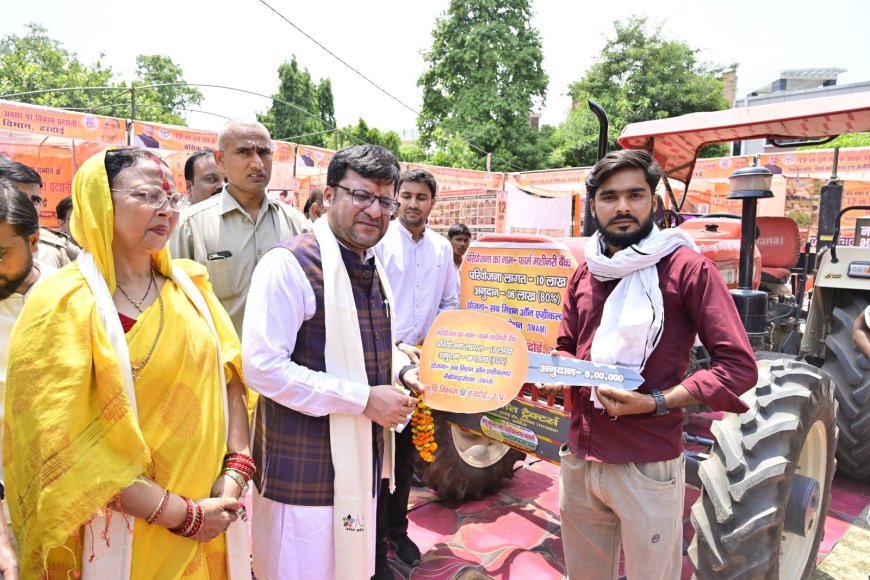 Hardoi : हरदोई के गांधी भवन में प्राकृतिक खेती पर कार्यशाला और कृषक मेले का आयोजन, पांच सौ से अधिक किसानों ने लिया हिस्सा