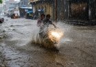 Weather Alert: 12 राज्यों में आंधी-बारिश का अलर्ट, दिल्ली में मानसून की एंट्री, मुंबई बेहाल