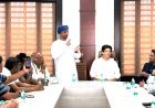 देवबंद : ऑल इंडिया ग्रामीण क्रिकेट लीग के चेयरमैन पहुंचे इस्लामिया कॉलेज, खेल प्रतिभाओं पर चर्चा