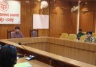 स्कूल वाहनों की सुरक्षा पर सख्त हुए डीएम अनुनय झा, मानकों का पालन न करने पर होगी कार्रवाई