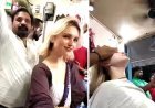 Delhi Local Salon: भारत घूमने आई रूसी महिला ने पुरुषों के सैलून में कराया फेस मसाज, वीडियो वायरल