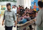 डीएम अनुनय झा ने प्राथमिक विद्यालय कंथाथोक का किया औचक निरीक्षण, निर्माण कार्य की गुणवत्ता परखी
