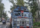 सहारनपुर में खनन माफिया पर पुलिस का शिकंजा: ओवरलोड सामग्री से भरे 3 बड़े डम्पर सीज, विभाग को भेजी रिपोर्ट