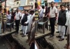 हरदोई के संडीला में सड़क और नाला निर्माण का औचक निरीक्षण: गुणवत्ता पर भड़के चेयरमैन और ईओ, ठेकेदार को सख्त चेतावनी
