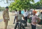 हाथरस में पुलिस की बड़ी कार्रवाई: बिना नंबर और फर्जी प्लेट वाली चार मोटरसाइकिलें सीज, वाहन चालकों को सिखाया यातायात का पाठ
