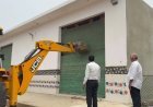 सम्भल में सरकारी जमीन से अवैध कब्जा मुक्त: मजार और इमामबाड़े पर चला बुलडोजर