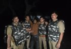 Ballia Police Encounter: बलिया में पुलिस और अंतरराज्यीय वाहन चोरों के बीच मुठभेड़, एक बदमाश के पैर में लगी गोली, 5 गिरफ्तार
