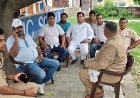 Hathras: बूलगढी प्रकरण को लेकर राष्ट्रीय राजपूत करणी सेना के प्रदेश महासचिव को पुलिस ने किया हाउस अरेस्ट