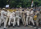 NEET Lathi Charge Petition: सुप्रीम कोर्ट की कड़ी टिप्पणी, सीजेआई बोले- 'अदालत का समय बर्बाद मत कीजिए'